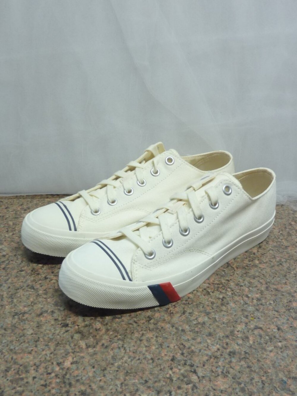 Men's and Women's Royal Lo Classic Canvas Casual Sneakers Size 10